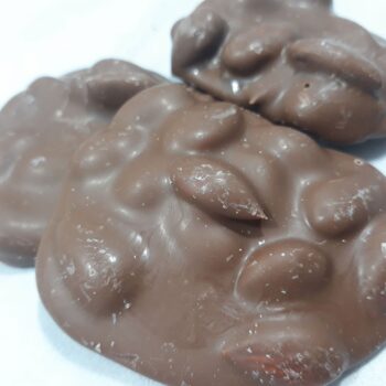 Toptan Malatya Kayısı Çekirdekli Sütlü Çikolata - Cimiks